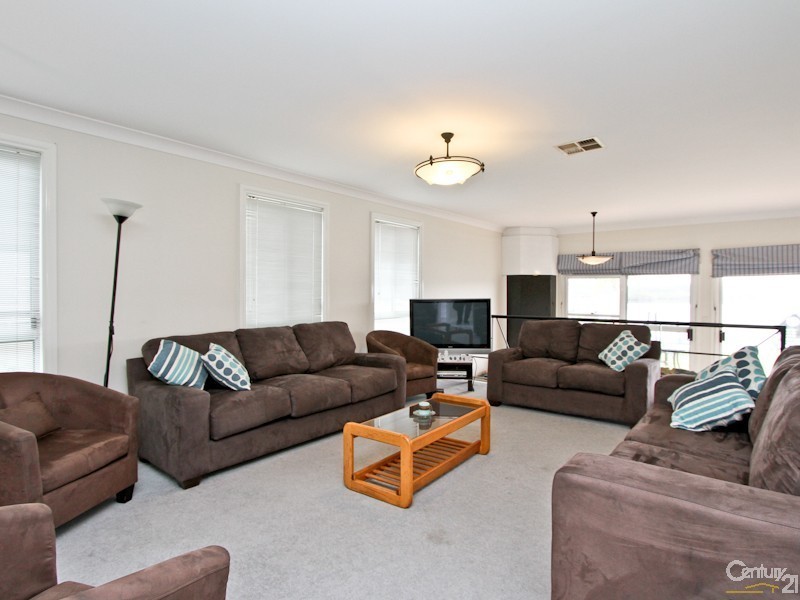 34 Edward Street, Fennell Bay NSW 2283