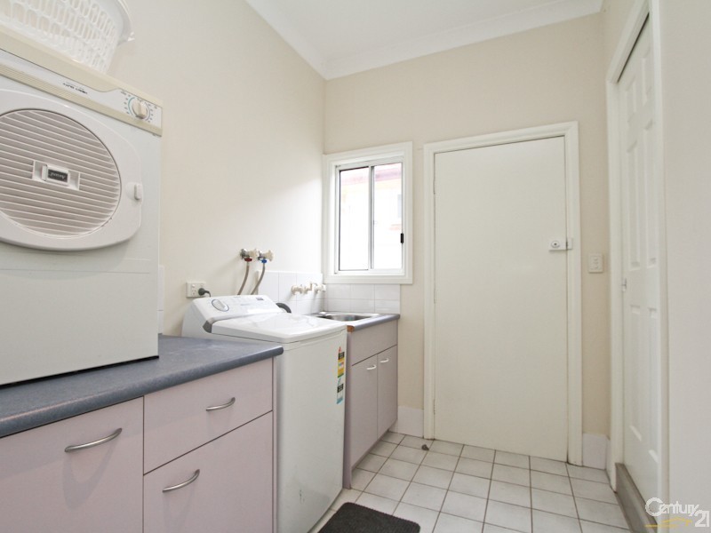 34 Edward Street, Fennell Bay NSW 2283