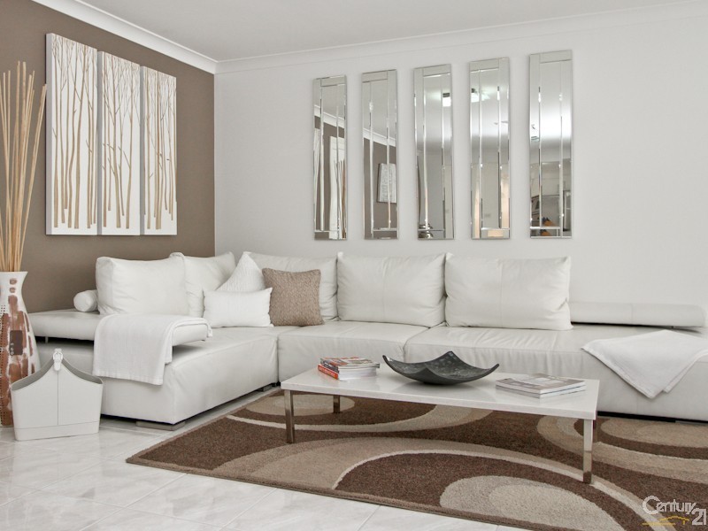 12 Boatmans Row, Eleebana NSW 2282