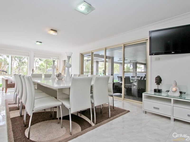 12 Boatmans Row, Eleebana NSW 2282