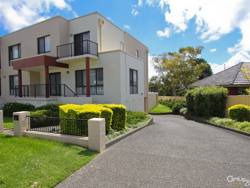 3/4 Berringar Road, Valentine NSW 2280