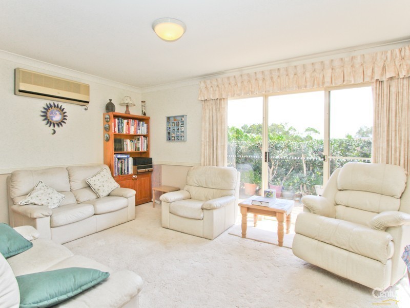 30 Seaview Close, Eleebana NSW 2282