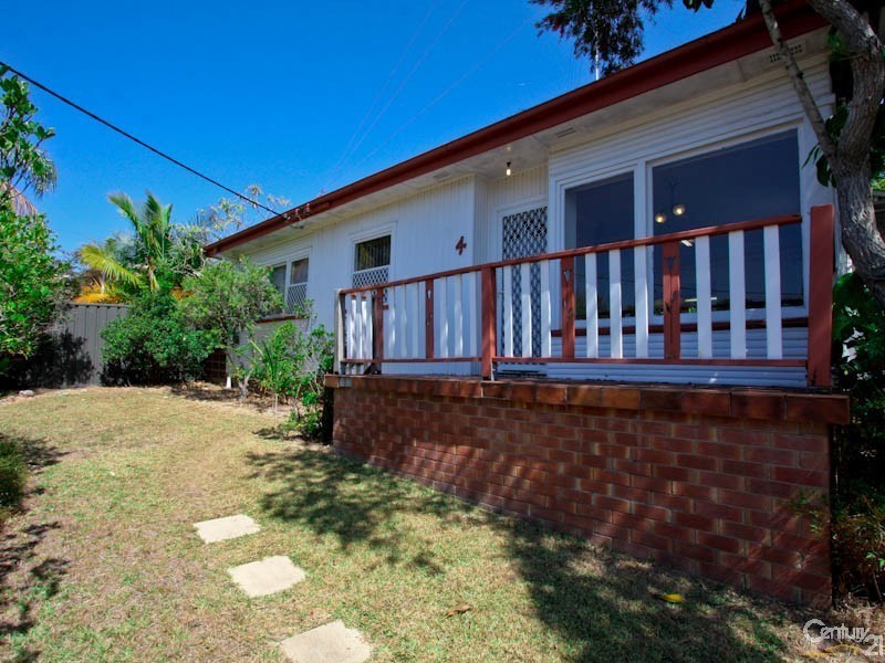 4 Albert Street, Tingira Heights NSW 2290