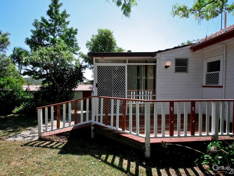 4 Albert Street, Tingira Heights NSW 2290