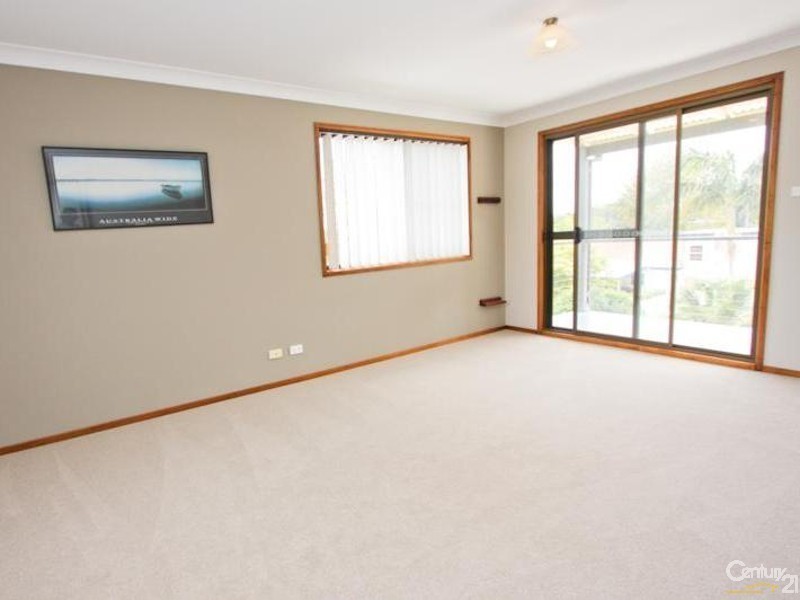 9 Albert Street, Tingira Heights NSW 2290