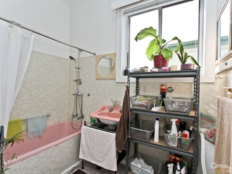 3 Rose Avenue, Glendale NSW 2285