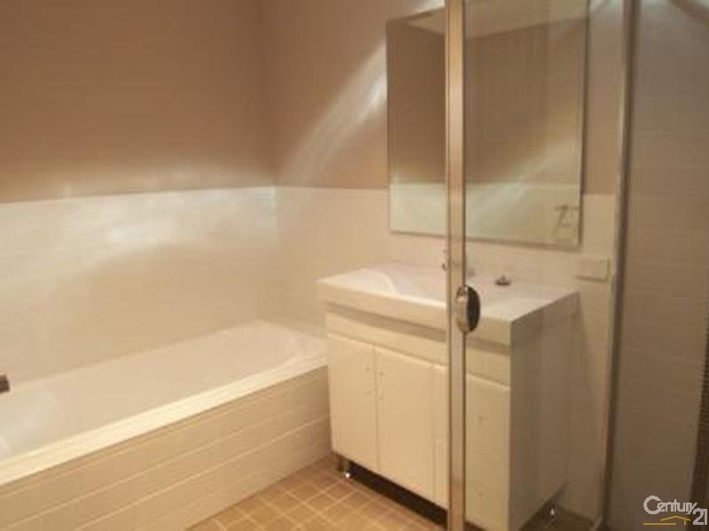 2/2 Spencer Street, Warners Bay NSW 2282