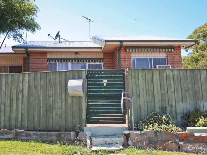 1/32 Yorston Street, Warners Bay NSW 2282