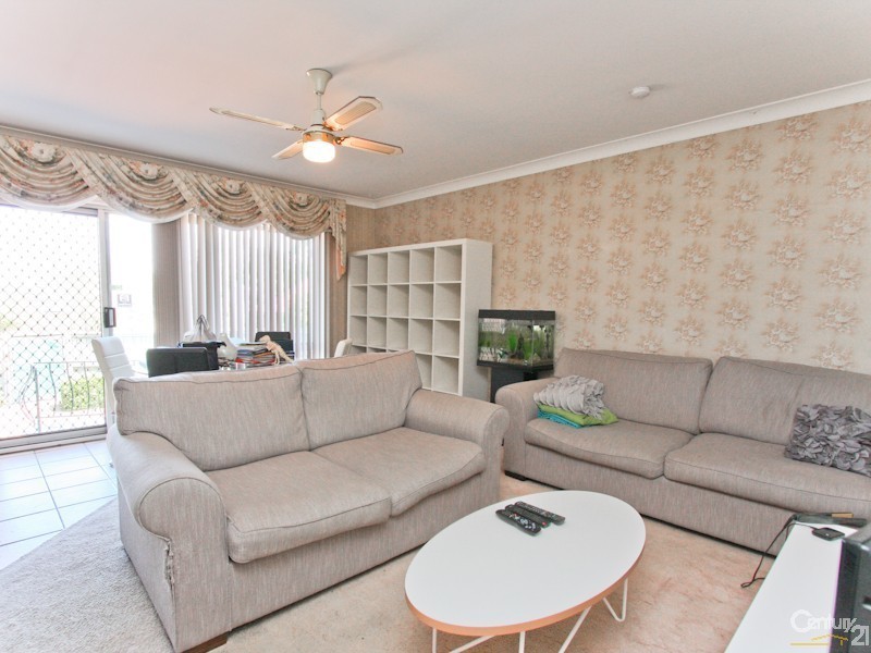 1/32 Yorston Street, Warners Bay NSW 2282