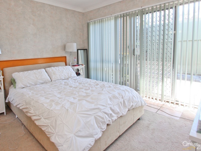 1/32 Yorston Street, Warners Bay NSW 2282