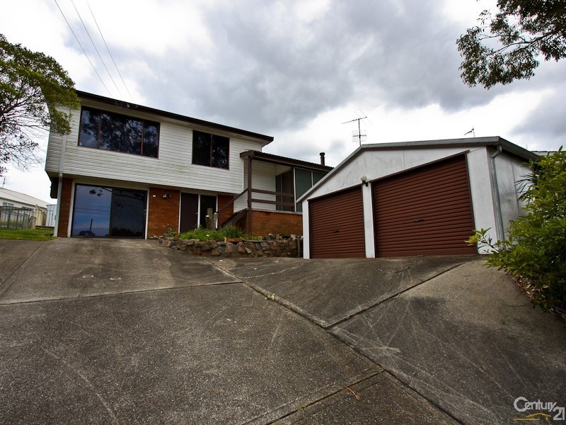 34 Robertson Road, Valentine NSW 2280