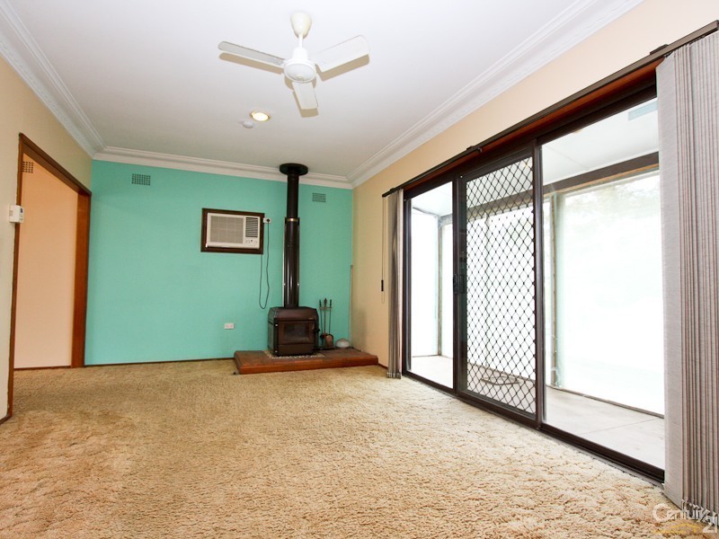 34 Robertson Road, Valentine NSW 2280