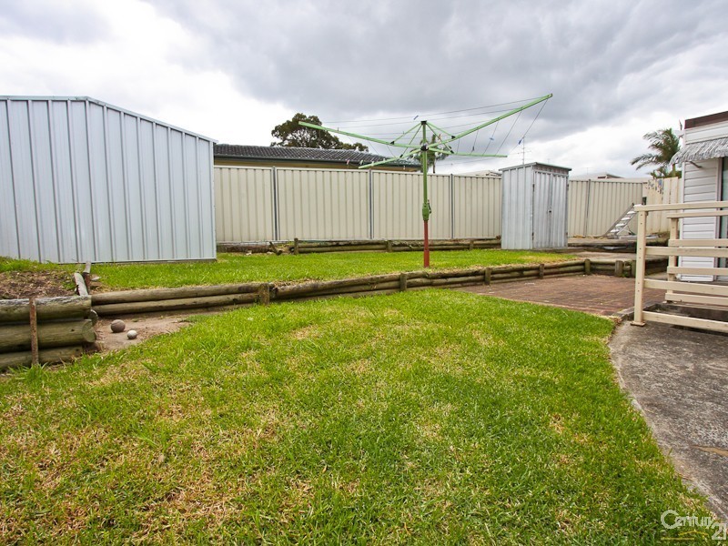 34 Robertson Road, Valentine NSW 2280