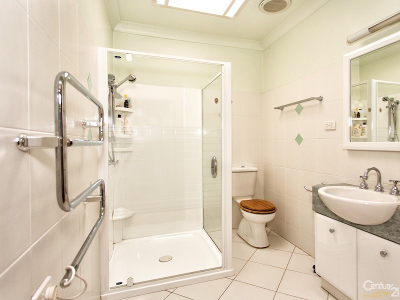104 Andrew Road, Valentine NSW 2280