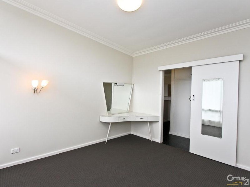 1/407  Warners Bay Road, Charlestown NSW 2290