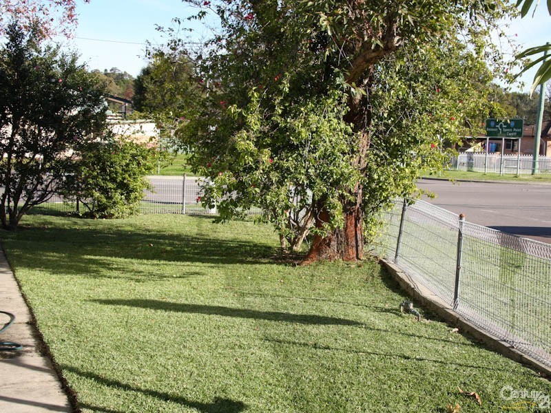 3 Warners Bay Road, Warners Bay NSW 2282