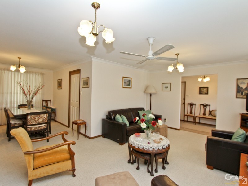 5 Camelot Close, Valentine NSW 2280