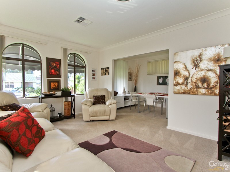 4 Mariner Drive, Eleebana NSW 2282