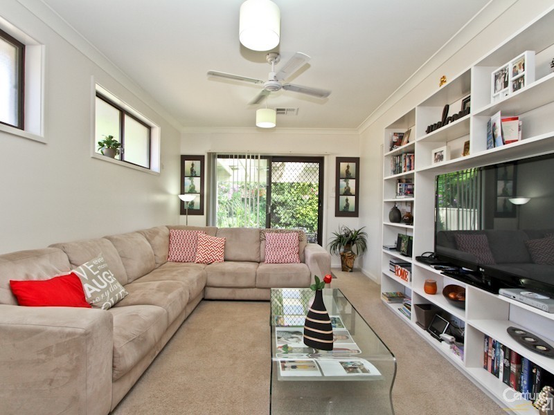 4 Mariner Drive, Eleebana NSW 2282