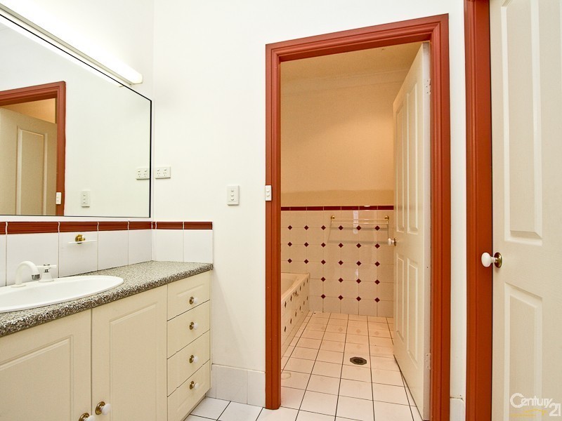 1/15 Buckingham Street, Valentine NSW 2280