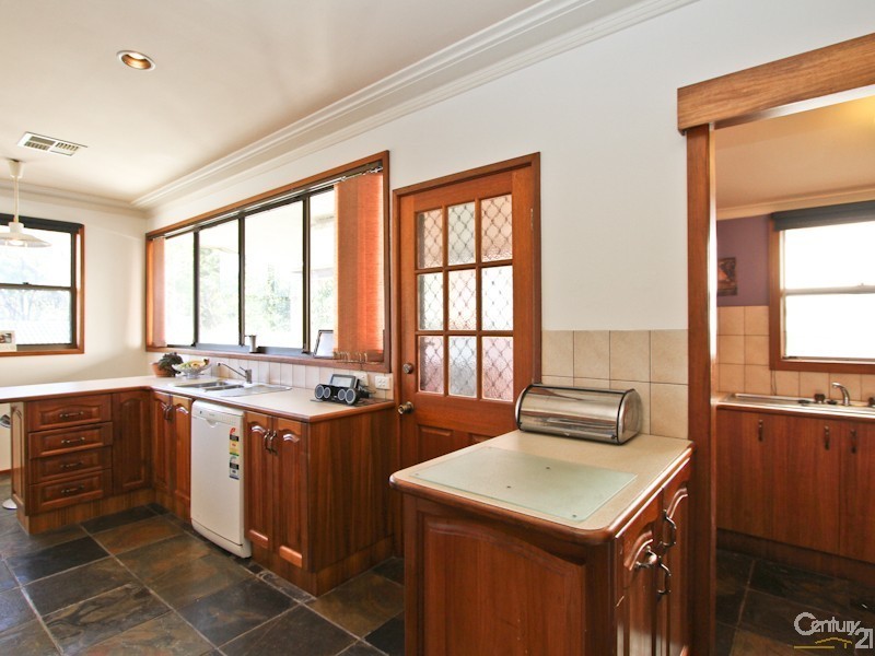 31 James Street, Tingira Heights NSW 2290