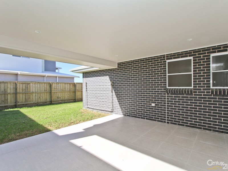 5 Village Grove, Caves Beach NSW 2281