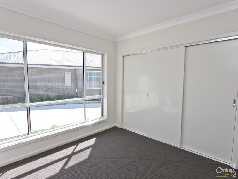 8/21 Seaman Avenue, Warners Bay NSW 2282