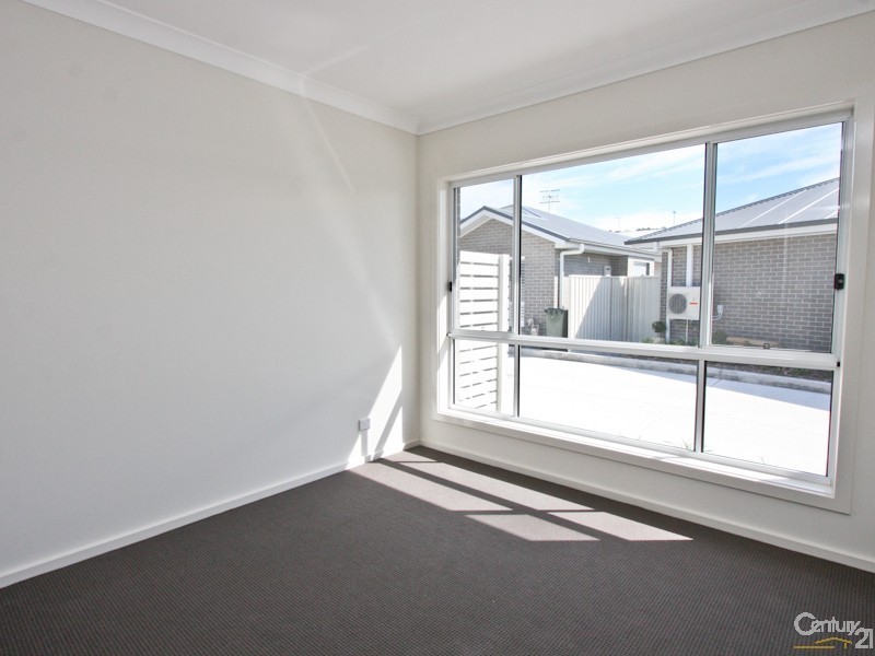 8/21 Seaman Avenue, Warners Bay NSW 2282