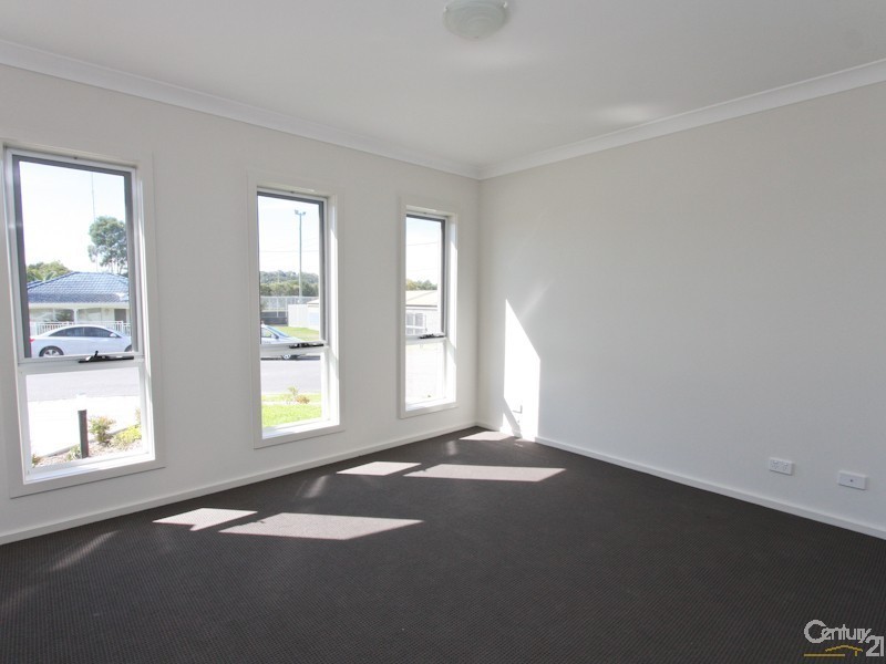 8/21 Seaman Avenue, Warners Bay NSW 2282