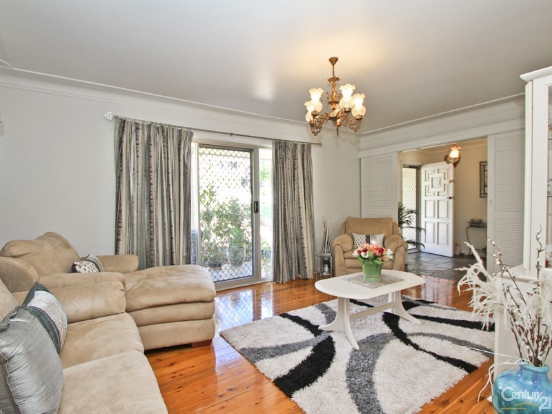 39 Apollo Drive, Charlestown NSW 2290