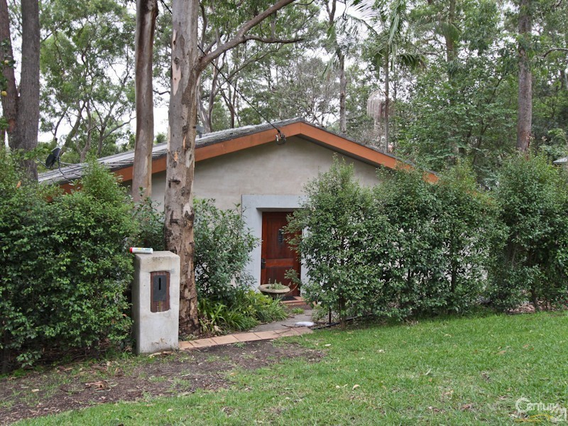 1 Lurnea Crescent, Valentine NSW 2280