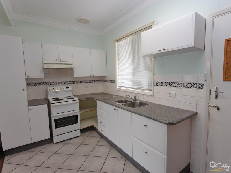 1/17 Kanundra Street, Belmont North NSW 2280