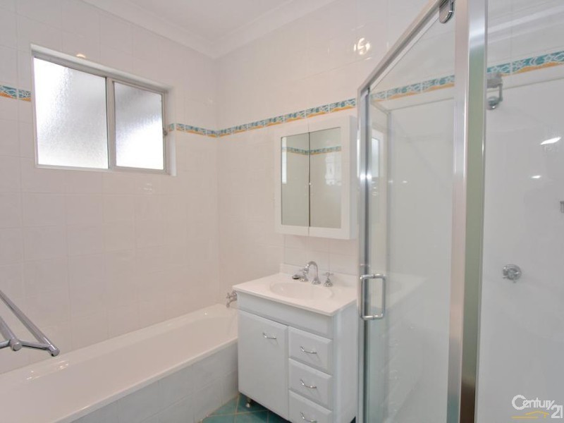 1/17 Kanundra Street, Belmont North NSW 2280