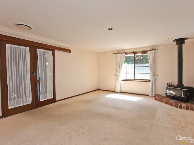 25 Yerambla Close, Eleebana NSW 2282