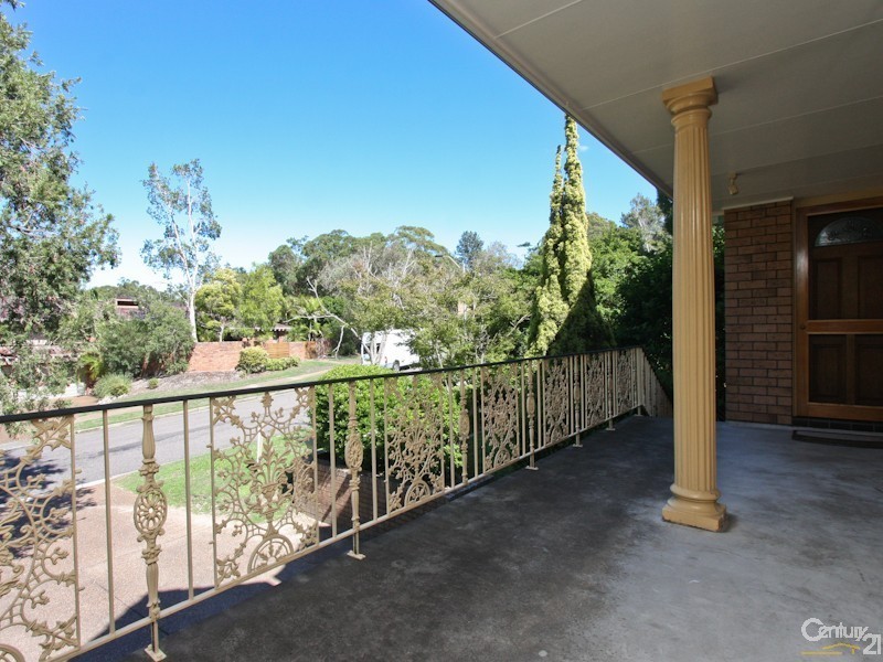 25 Yerambla Close, Eleebana NSW 2282