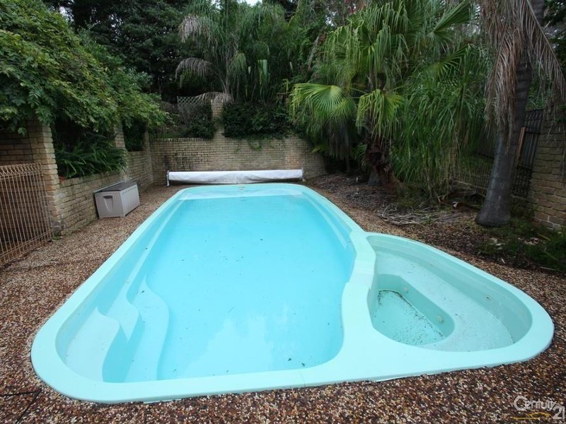 25 Yerambla Close, Eleebana NSW 2282