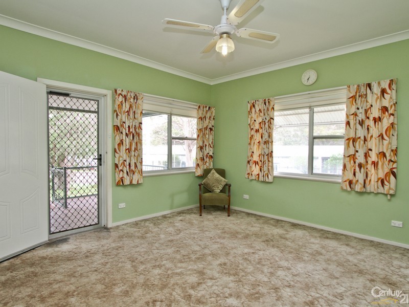 12 Nikkin Street, Belmont North NSW 2280