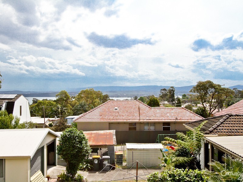 1A Panorama Parade, Warners Bay NSW 2282