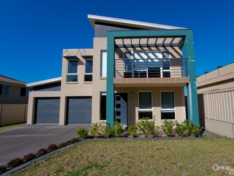 1 Japonica Place, Valentine NSW 2280