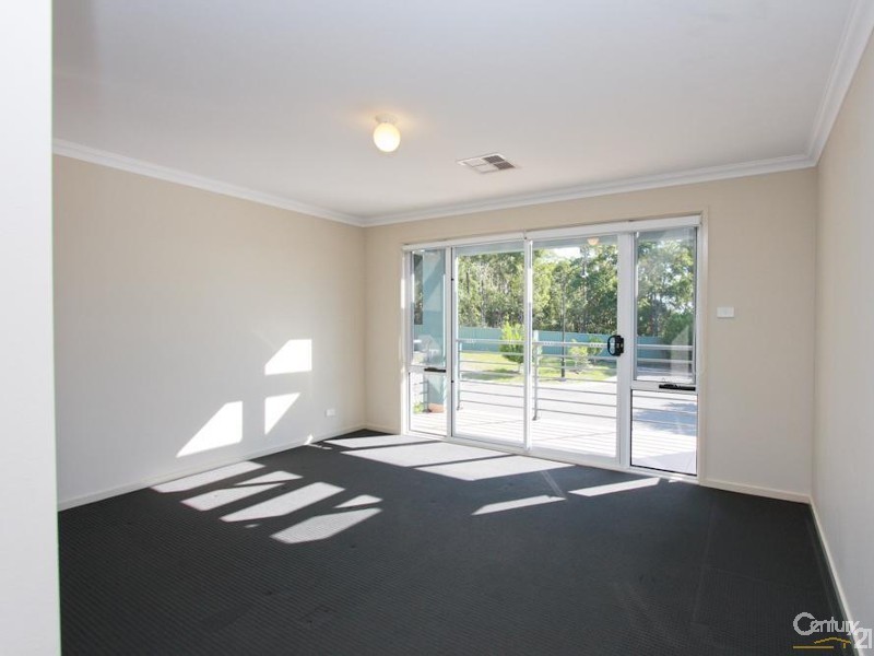 1 Japonica Place, Valentine NSW 2280