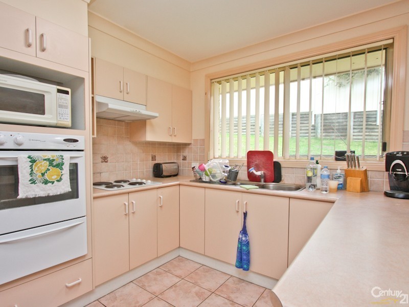 1 Chardonnay Court, Eleebana NSW 2282