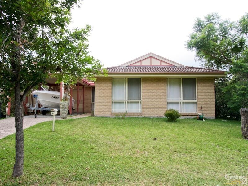 2 Gleeson crescent, Eleebana NSW 2282