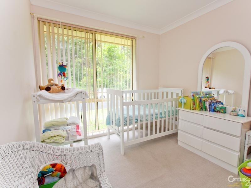 2 Gleeson crescent, Eleebana NSW 2282