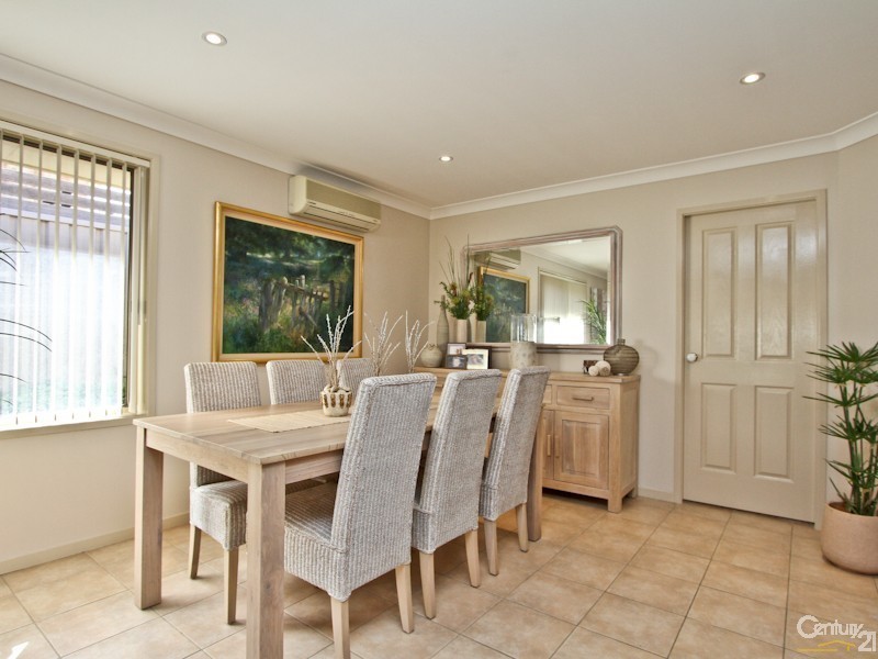 2 Triton Place, Cameron Park NSW 2285