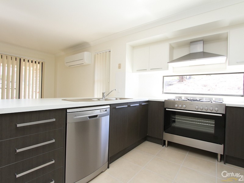 21 Nithsdle Street, Cameron Park NSW 2285