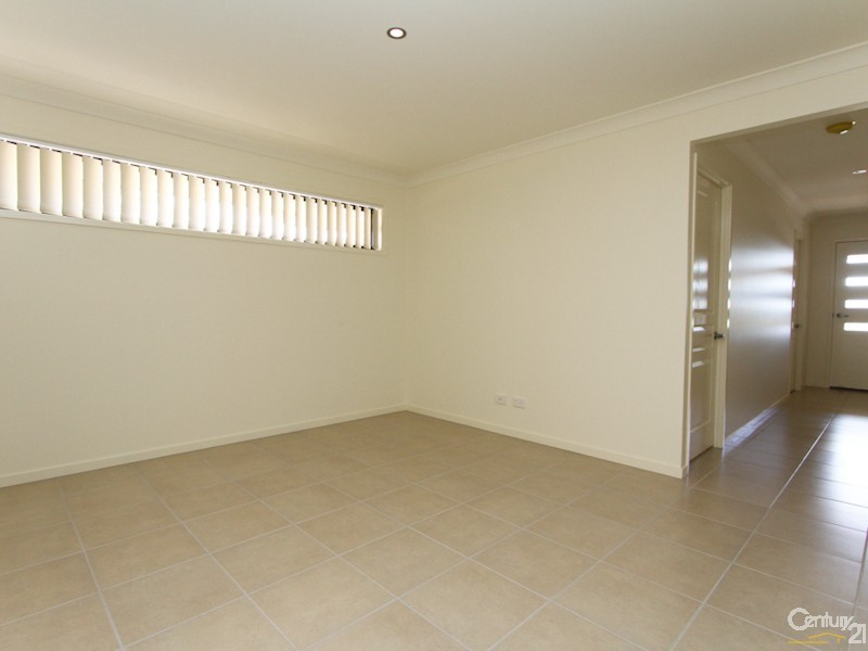 21 Nithsdle Street, Cameron Park NSW 2285