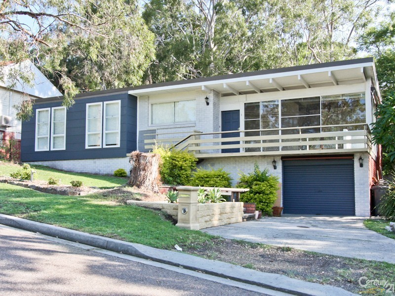 1 Harkins Street, Eleebana NSW 2282