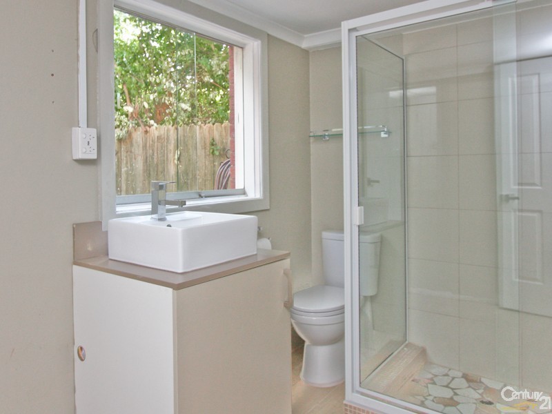 1 Harkins Street, Eleebana NSW 2282