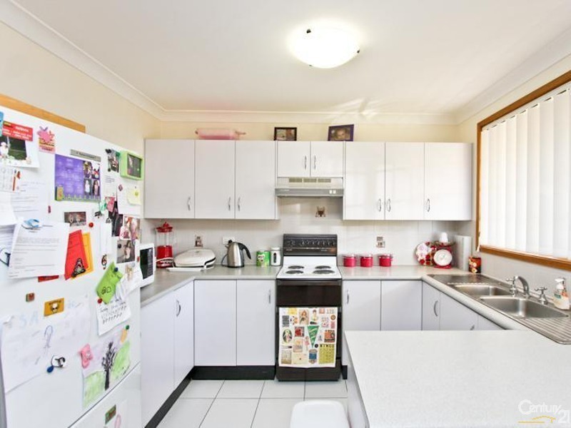 6/4 Delta Close, Eleebana NSW 2282