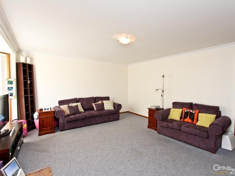 6/4 Delta Close, Eleebana NSW 2282